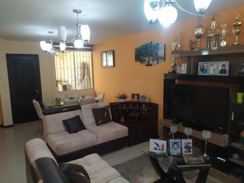 venta Casa en San Luis, Riobamba (22urb049) icasas.ec