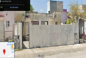 Casa en fraccionamiento en  Avenida Hacienda De La Cienega Sm 201, Hacienda Real Del Caribe, Cancún, Quintana Roo, México