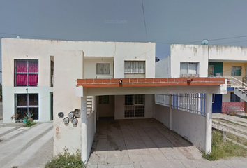 Casa en  Crotos 3, Jardines Del Sol, 63737 Fraccionamiento Santa Fe, Nay., México