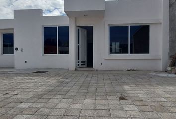 Casa en fraccionamiento en  Fracc. Paseo Alejandrinas, Paseo Alejandrinas, Morelia, Michoacán, México