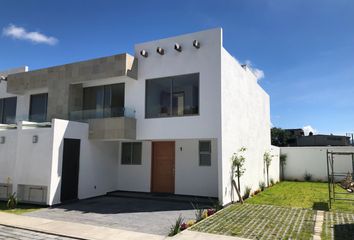 Casa en  Calle José María Morelos, Barrio San Miguel, San Mateo Atenco, México, 52104, Mex