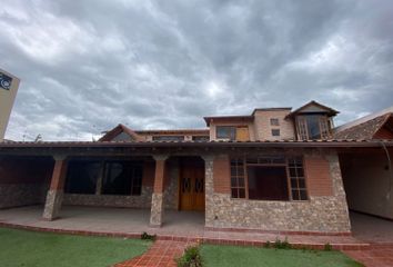 Casa en  Aguinaga 264-606, Atuntaqui, Antonio Ante, Ecu