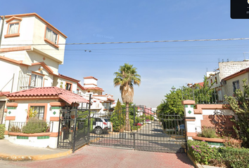 Casa en  Torremolinos, Villa Del Real, Ojo De Agua, Estado De México, México