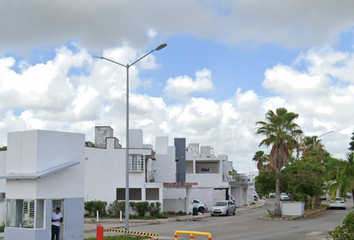 Casa en fraccionamiento en  Porto Benedetti, Cancún, Quintana Roo, México