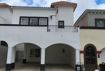 Casa en fraccionamiento en  Las Lunas, Misión De Los Lagos, Ciudad Juárez, Chihuahua, México
