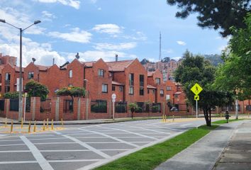 Casa en  Portales Del Norte, Bogotá