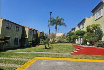 Casa en condominio en  Calle Vicente Guerrero, Morelos, Temixco, Morelos, 62588, Mex