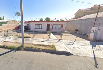 Casa en  Av. República De Panamá 288, Cuauhtémoc Sur, 21200 Mexicali, B.c., México