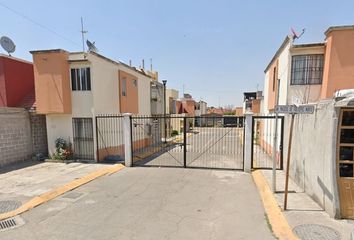 Casa en condominio en  Paseo Del Amor, Santiago Teyahualco, Estado De México, México