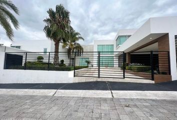 Casa en fraccionamiento en  Balcones De Juriquilla, Circuito Balcones, Manzanares, El Salitre, Querétaro, México