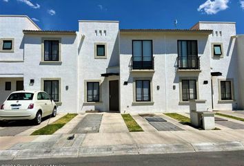 Casa en fraccionamiento en  Celeste, Paseos De Zakia Poniente, Zakia, Querétaro, México