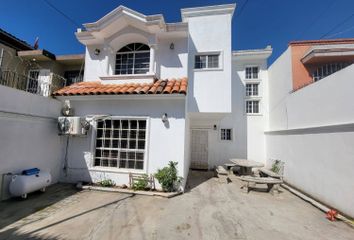 Casa en  De La Grieta 2584, Playas, Costa Hermosa, 22506 Tijuana, B.c., México