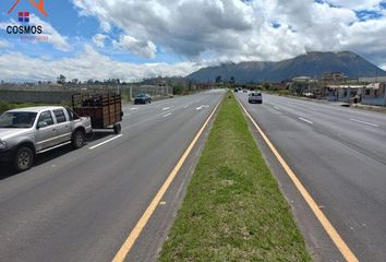 Terreno Comercial en  Otavalo, Ecuador