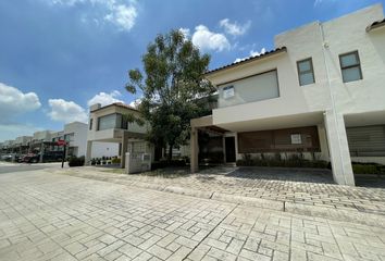 Casa en  Residencial Valle De Las Fuentes, Avenida Calimaya, Estado De México, México