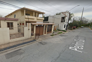 Casa en  Pedro Galindo, Lomas Del Roble 2do Sector, Monterrey, Nuevo León, México