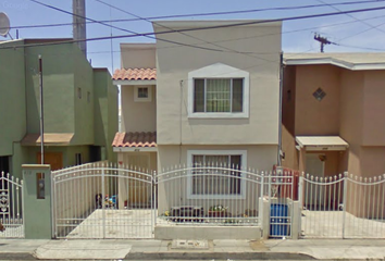 Casa en  Av. Abelardo L. Rodriguez 41, Costa Azul, 22890 Ensenada, Baja California, México