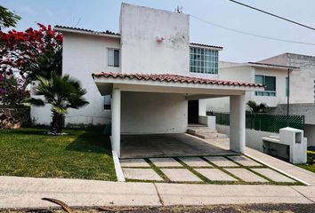 Casa en  Lomas De Cocoyoc, Fraccionamiento Lomas De Cocoyoc, Morelos, México