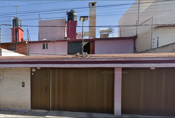 Casa en  Ciruelos, Casa Blanca, San Jerónimo Chicahualco, Estado De México, México