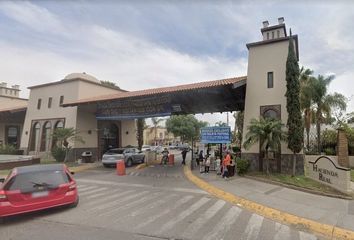 Casa en fraccionamiento en  Abarrotes De La Hacienda, Hacienda De Los Eucaliptos, Hacienda Real, Tonalá, Jalisco, México