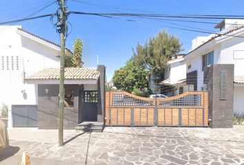 Casa en fraccionamiento en  Calzada Central 930, Granja, Zapopan, Jalisco, México