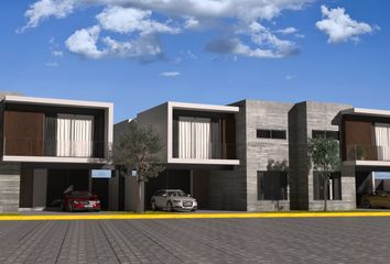Casa en fraccionamiento en  Avenida Lorenzo Barcelata, Los Pinos, Los Pinos Campestre, Zapopan, Jalisco, México