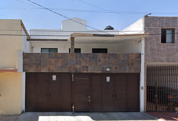 Casa en  C. Miguel Bernal 3912, Aldama Tetlán, 44820 Guadalajara, Jal., México