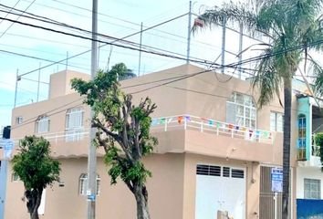 Casa en  Calle Hacienda Santa Cruz Del Valle 2048, Colonia Oblatos, Guadalajara, Jalisco, México