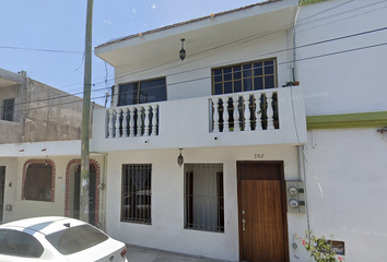 Casa en  Av. Zaragoza 502, Centro, 82000 Mazatlán, Sin., México