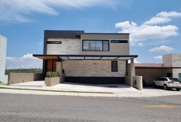 Casa en fraccionamiento en  Misión San Jerónimo, Santiago De Querétaro, Querétaro, México