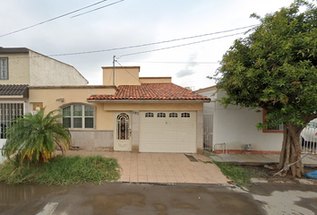 Casa en  Calle Costera 293, Villas De La Hacienda, Torreón, Coahuila De Zaragoza, 27272, Mex