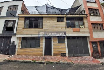 Casa en  Calle 46a #22-74, Nuevo Sotomayor, Bucaramanga, Santander, Colombia