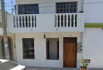 Casa en  Avenida Zaragoza, Centro, Mazatlán, Sinaloa, México