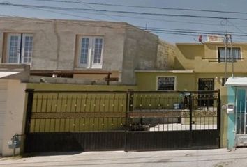 Casa en  Calle Alamogordo, Juárez, Chihuahua, México