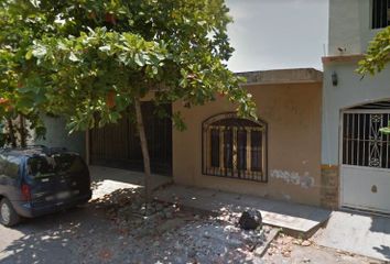 Casa en  Universidad 4, La Limonera, Ciudad De Armería, Colima, México