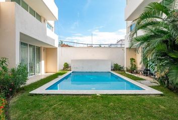 Condominio horizontal en  Viena 193, Versalles, 48310 Puerto Vallarta, Jalisco, México