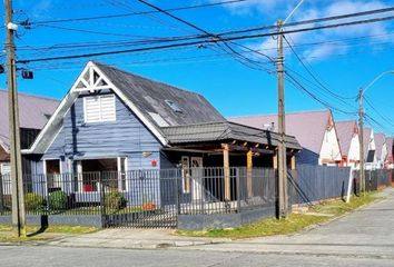 Casa en  Calle Nueva Oriente 4, Puerto Montt, Chile