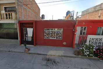 Casa en  Gral. Mateo Almanza 106, Soberana Convención Revolucionaria, 20126 Aguascalientes, Ags., México