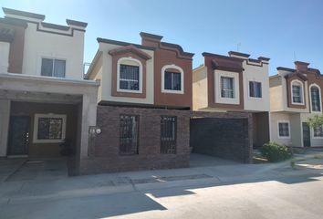 Casa en fraccionamiento en  Paseos Del Pedregal, Boulevard Óscar Flores, La Presa, Juárez, Chihuahua, México