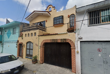 Casa en  Calle Antonio Correa 2019, La Guadalupana, Guadalajara, Jalisco, México