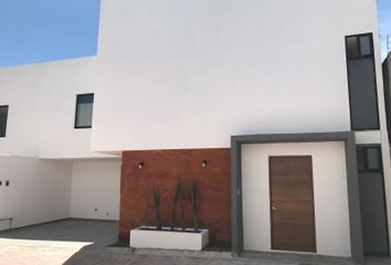 Casa en condominio en  Col. Manantiales, Zona Sin Asignaciónde Nombre De Colonia, San Juan Cuautlancingo, Puebla, México