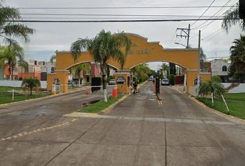 Casa en fraccionamiento en  Av. Adan, Jardines Del Edén, Jalisco, México