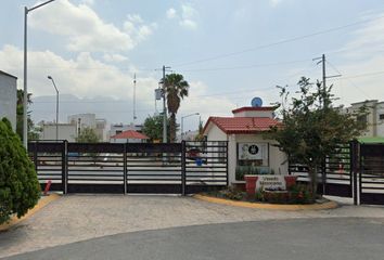 Casa en  Viñedo Mexicano 137, Los Viñedos Sector 1, Los Viñedos, Ciudad Santa Catarina, Nuevo León, México