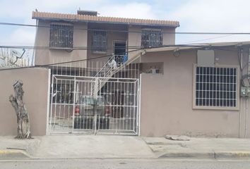 Casa en  Parque Barrio Puerto Nuevo, Calle H, La Libertad, Ecuador