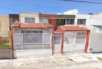 Casa en  Manuel Orozco Y Berra No. 151, Zona Dos Extendida, Prados Del Mirador, Santiago De Querétaro, Querétaro, México