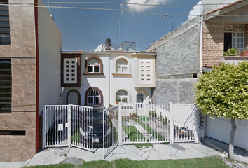 Casa en fraccionamiento en  Vicente Morales, Peña Blanca, Morelia, Michoacán, México