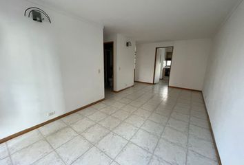 Apartamento en  Loma De Los Bernal, Medellín