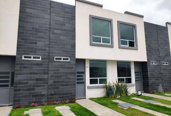 Casa en fraccionamiento en  San Francisco Ocotlán, Puebla, México