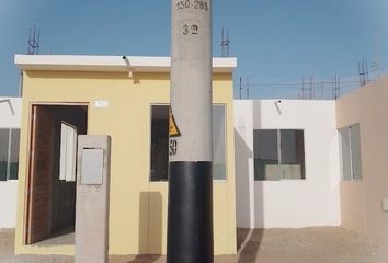 Casa en  Urbanización Las Palmeras De San Pablo, Cura Mori, Perú