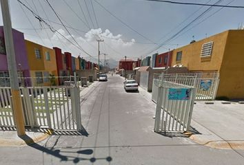 Casa en condominio en  Hacienda De Los Geranios, Hacienda Real De Tultepec, Tultepec, Estado De México, México