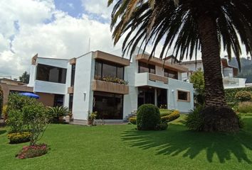 Casa en  Nayón, Quito